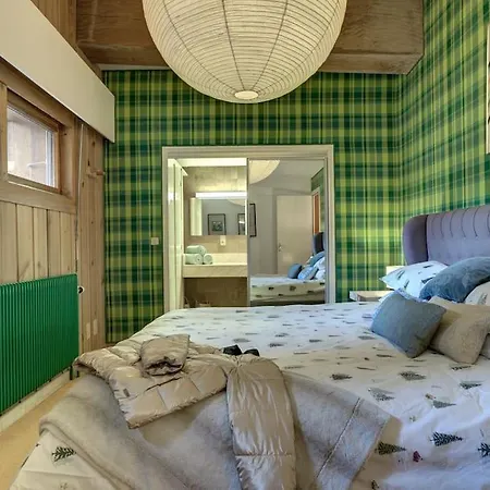 Large Peaceful For Mountain Adventures! Perfect For Flégère&grand Montet Skiing Chalet