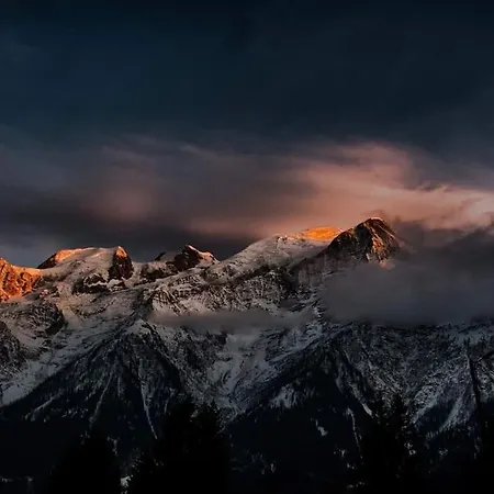 Large Peaceful For Mountain Adventures! Perfect For Flegere And Grand Montet Skiing Domek alpejski